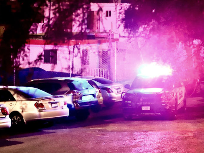 Sujeto agrede con arma blanca a Municipales y termina balaceado en la Colonia Saucito