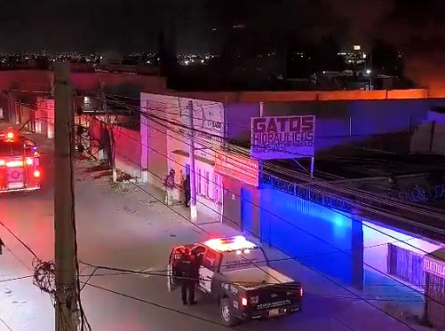 Bomberos y policías de Chihuahua