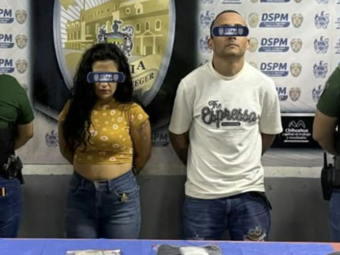 Municipales detienen a pareja con dosis de presunta droga en Colonia Ávalos