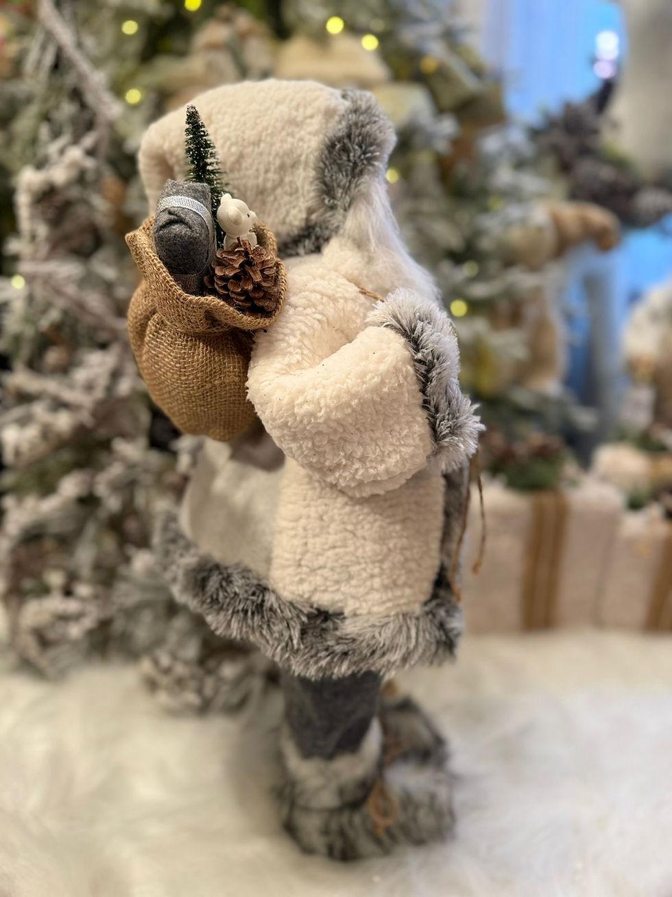Miniatura: PAPAI NOEL EM PE (CINZA/BRANCO) - 1UN