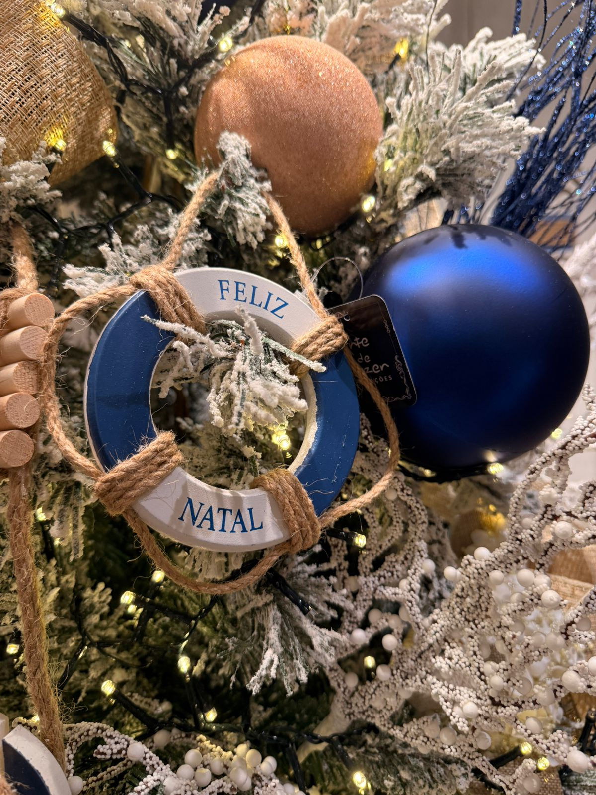 BOIA PENDURAR (AZUL/BRANCO) - 1UN