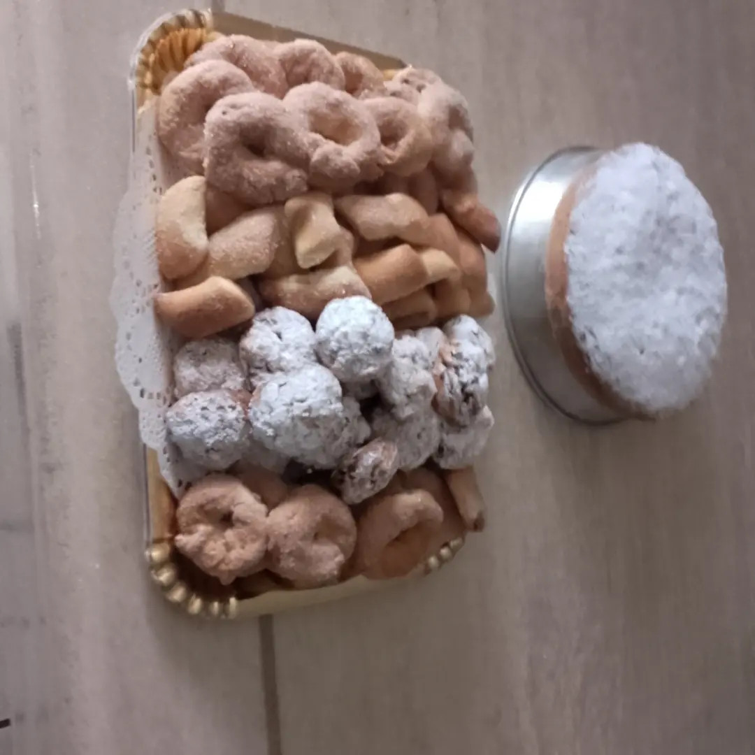 Biscotti Forma di ciambella, formine, zuccherati+Torta zuccherata tutto compreso