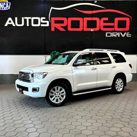 Toyota Sequoia Platinum 2021 seminuevo en venta en Puebla.