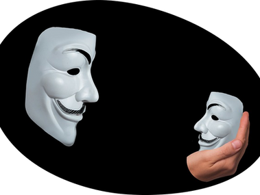 על שלגיה אחת, שבעה גמדים והצבת מראות בחיים