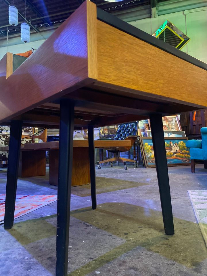 Thumbnail: Herman Miller Plant/Side Table