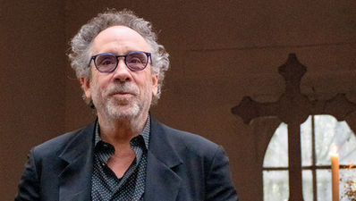 Tim Burton: pasea entre muertos (y se siente como en casa)