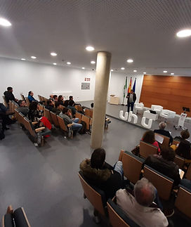 Salon de grados de El Carmen.jpeg