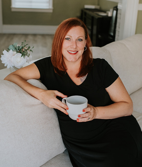 ASHLEY HOBBS - CERTIFIED SKIN & LASER SPECIALIST