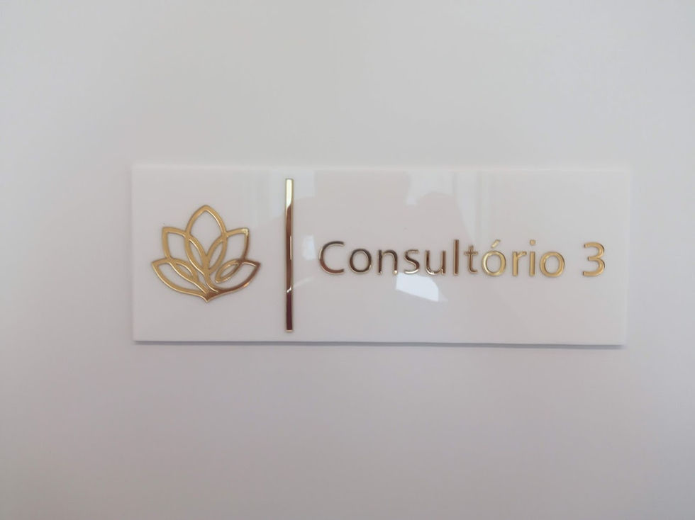Placas de sinalização inter na em acrílico