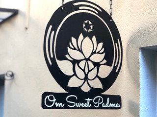 Enseigne à l'ancienne en métal YOGA-SON