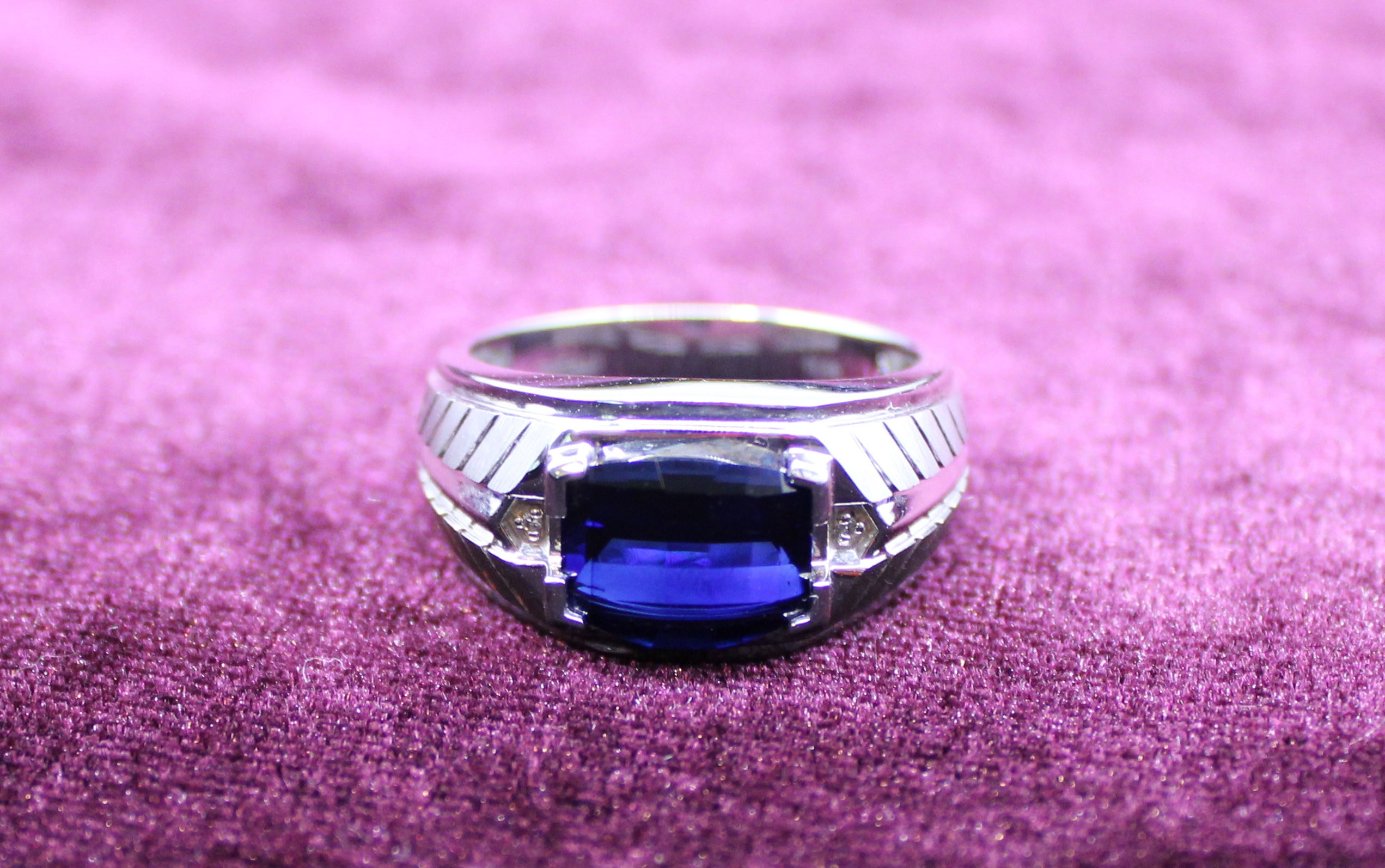 Sapphire and White Gold Ring