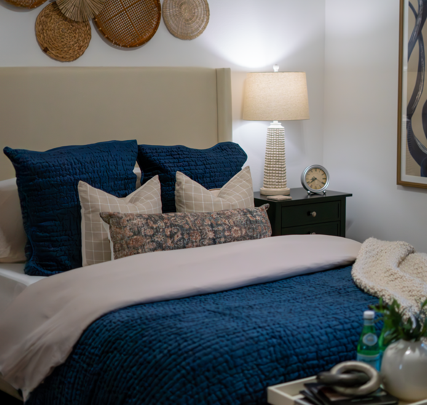 Bed photo for bottom package row