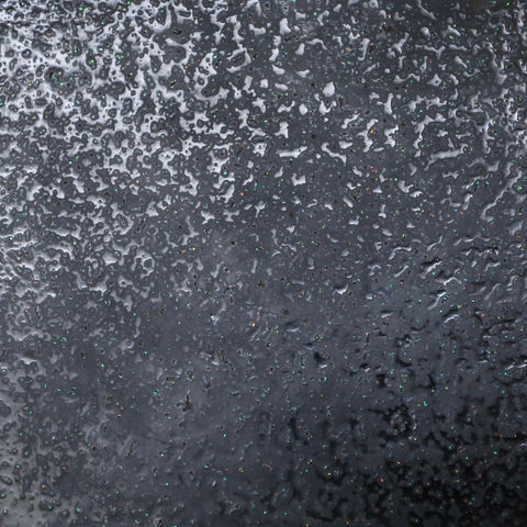 Obsidienne Liquide - Incrustation de poudre de nacre sur fond noir mat et brillant