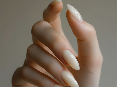 Manicure vs Shellac vs Gel Overlay: What’s the Difference?