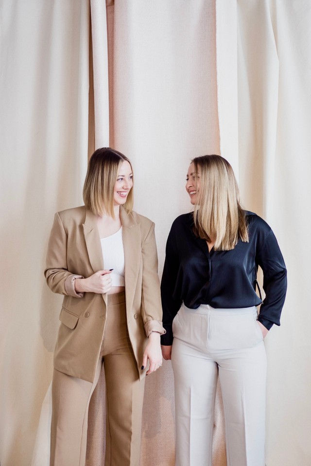Thumbnail: The Essential Trouser w/Stretch Back