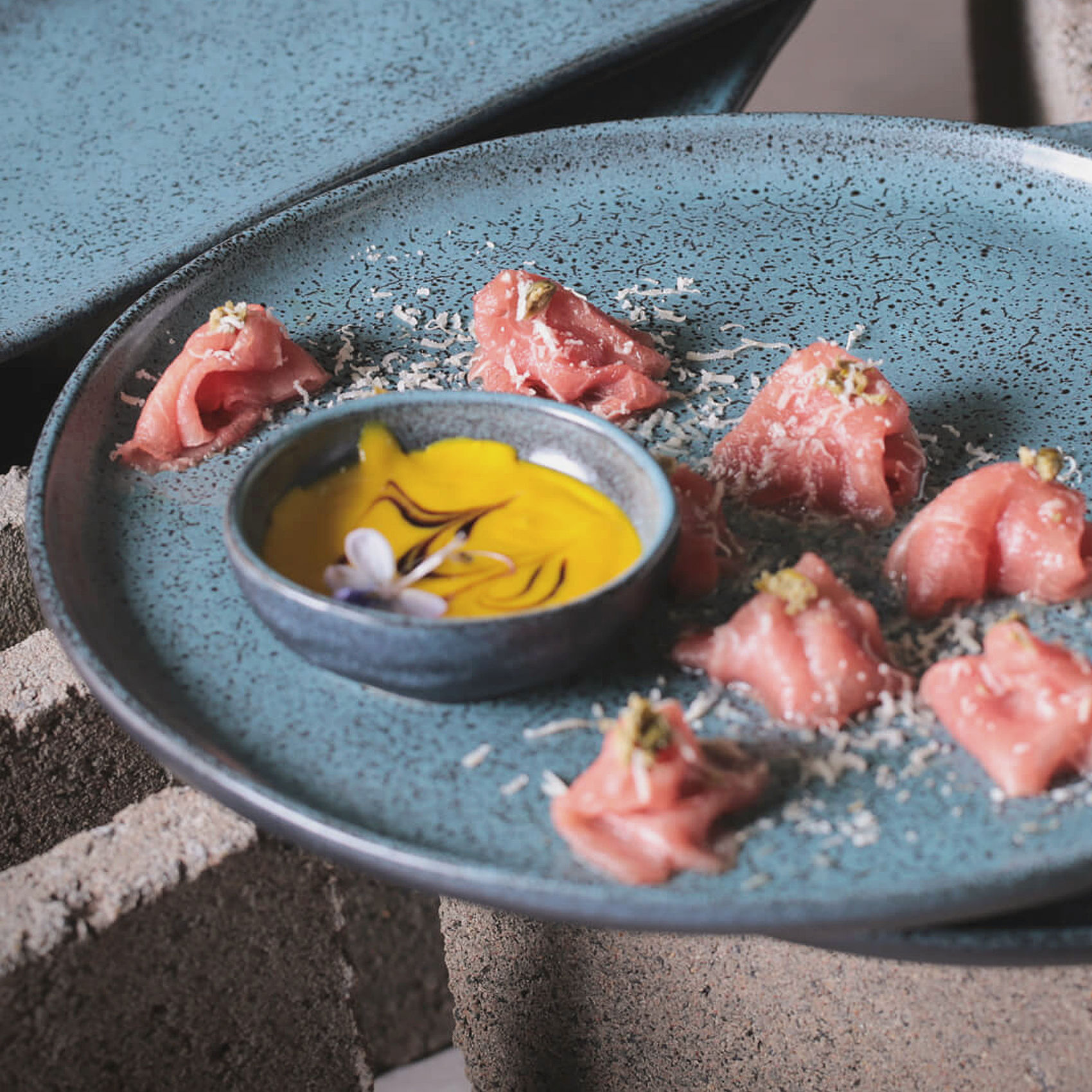 stunning tabletop stoneware