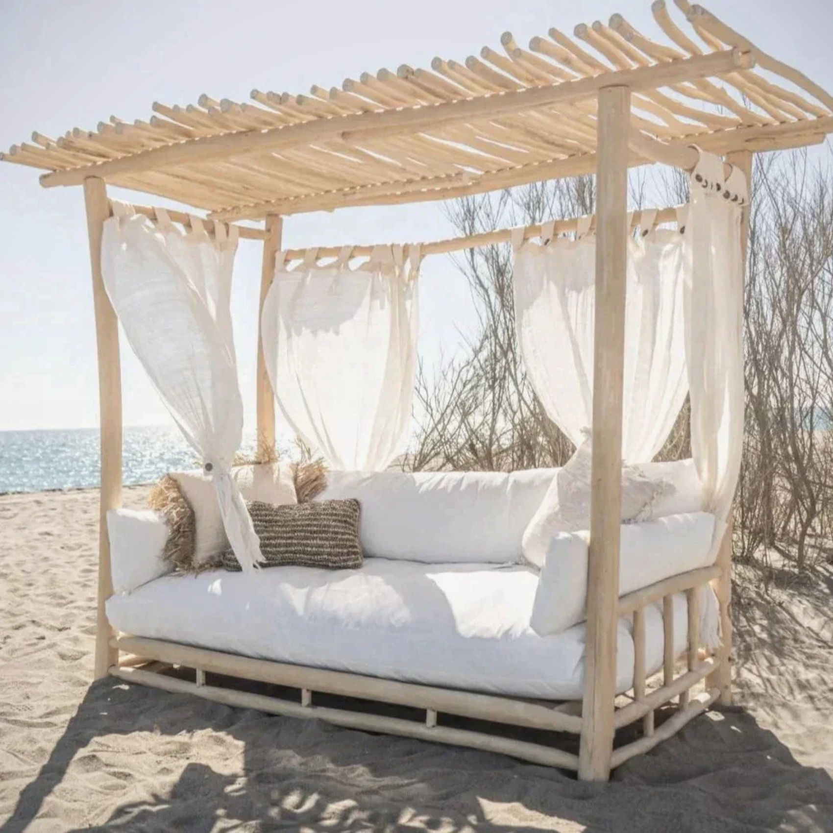 nontoxic outdoor bed with cushions