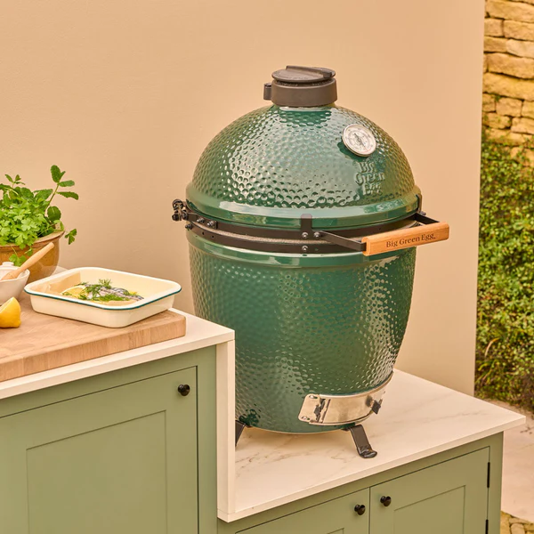 Barbecue intégré dans une cuisine extérieure Neptune haut de gamme
