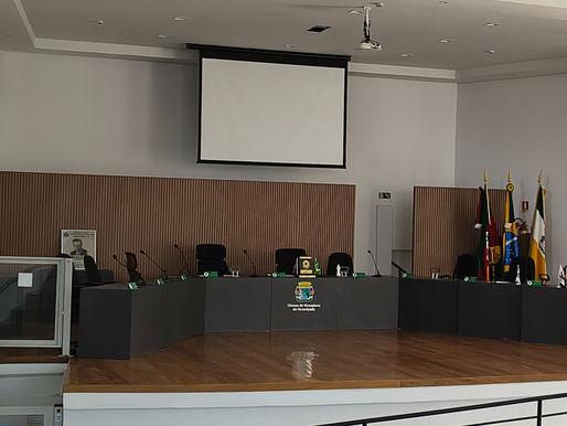 Câmara de Vereadores realiza primeira sessão em nova sede