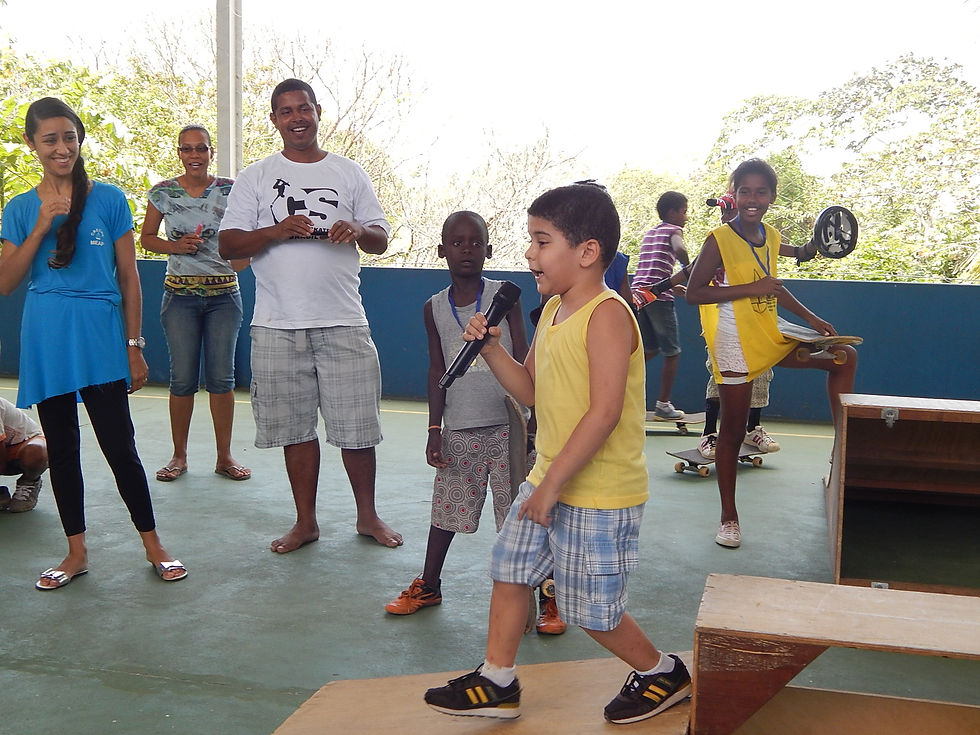 Lucas "pregando" no Campeonato Skate