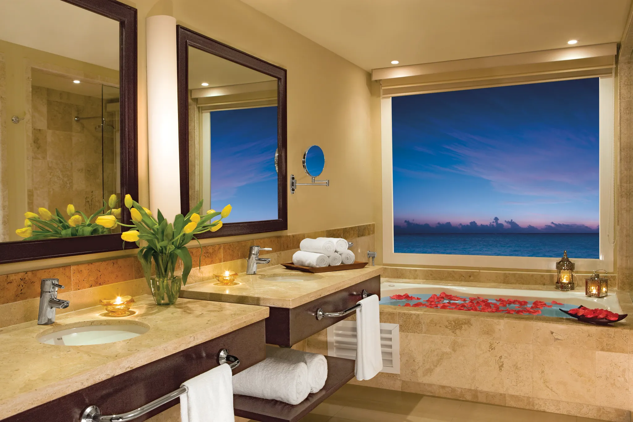 jr suite ocean bath.webp