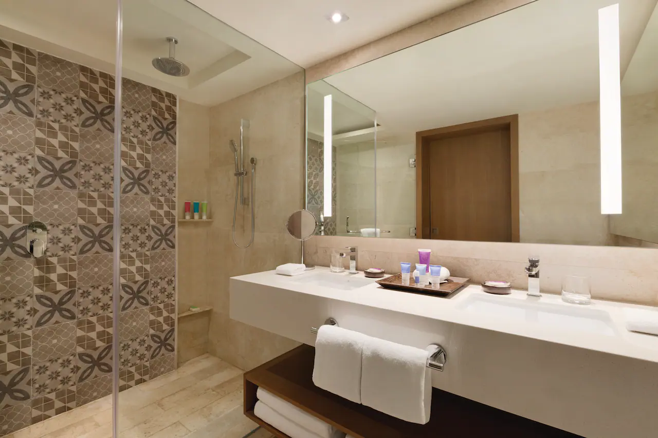 resortview king2.webp