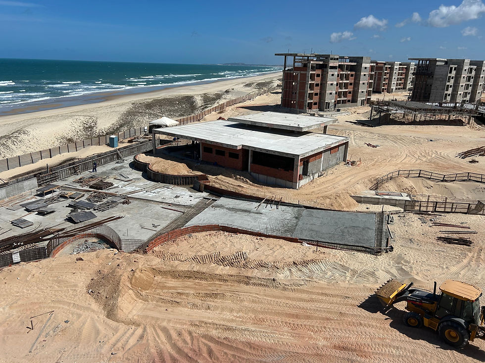condomínio de prédios numa praia