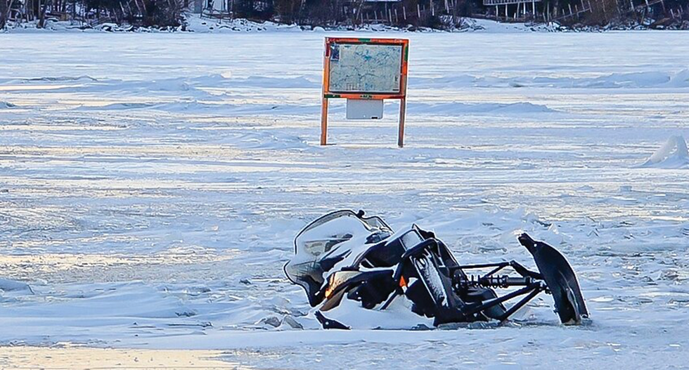 Bar patrons respond after snowmobiles mired near pressure ridge