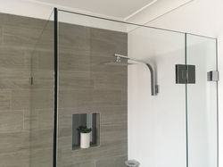 Lake Macquarie Frameless Showers