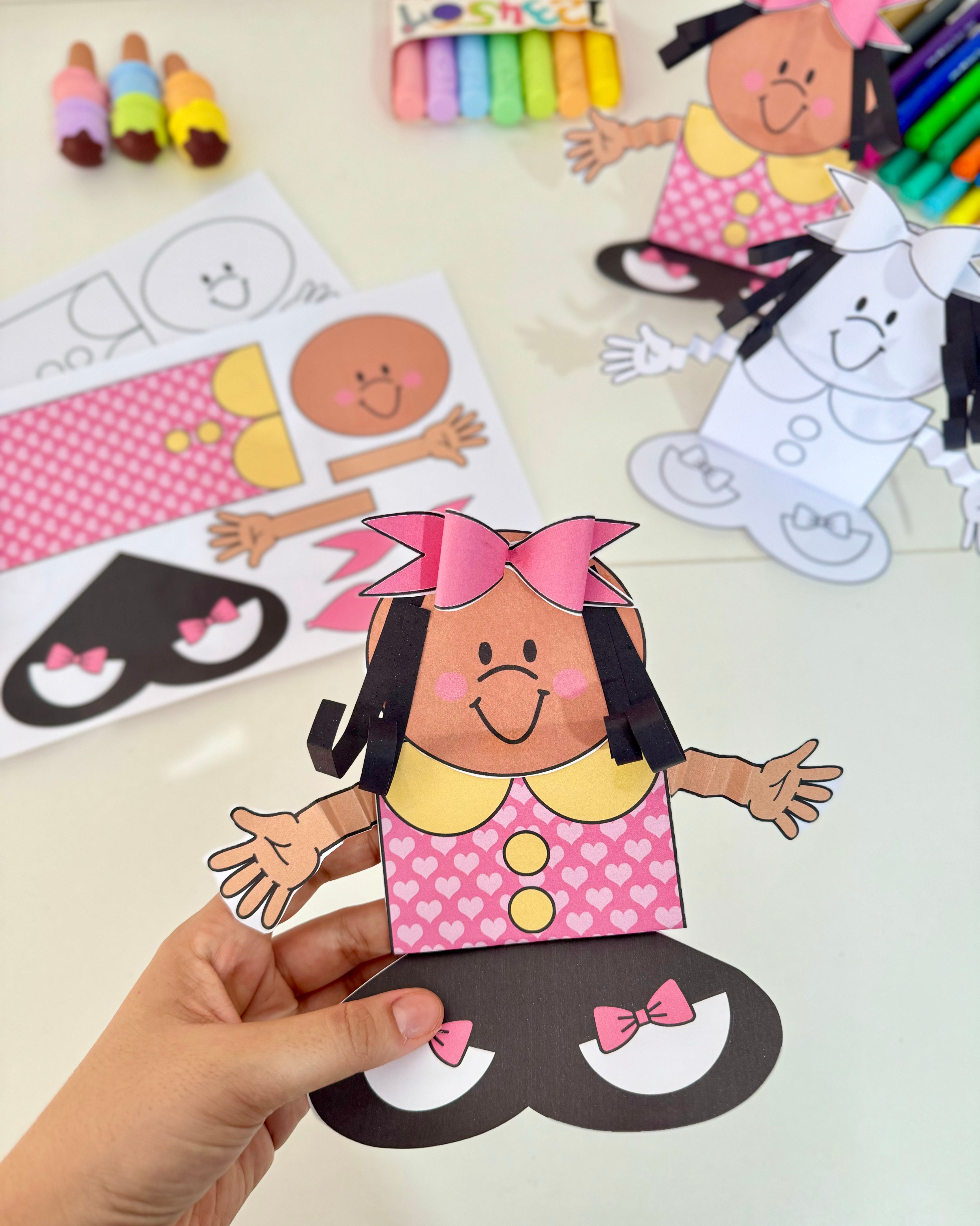 MENINA BONITA DO LAÇO DE FITA 3D