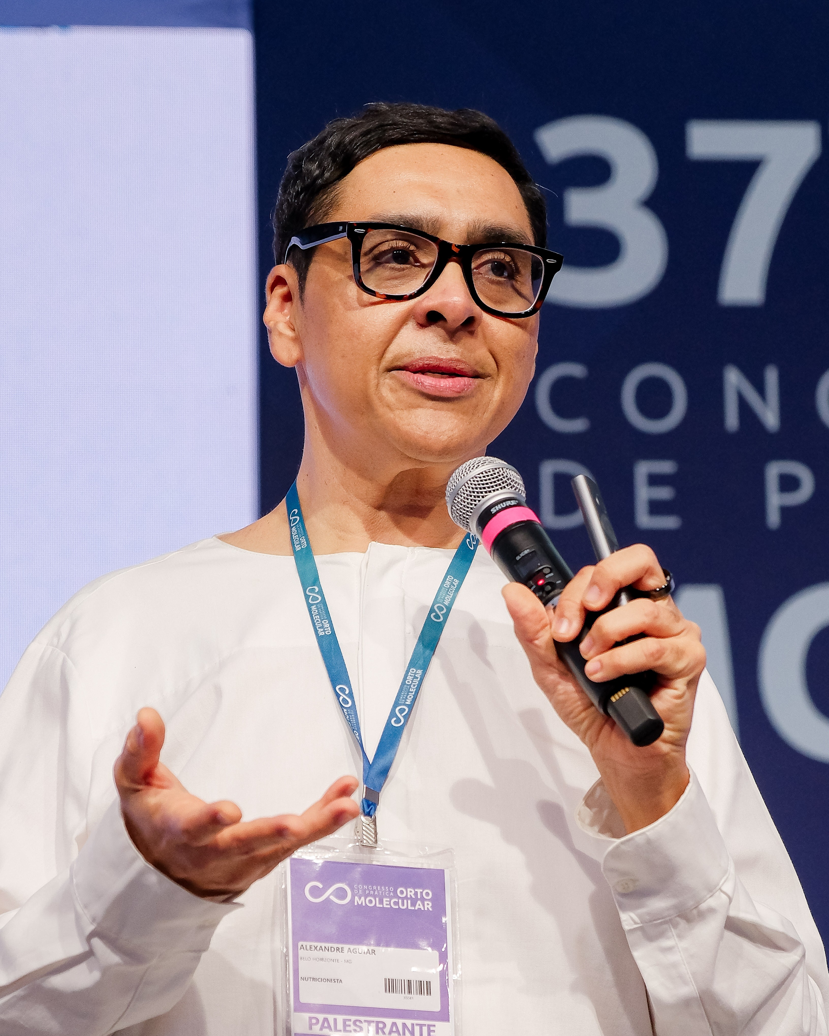 Dr. Alexandre Aguiar