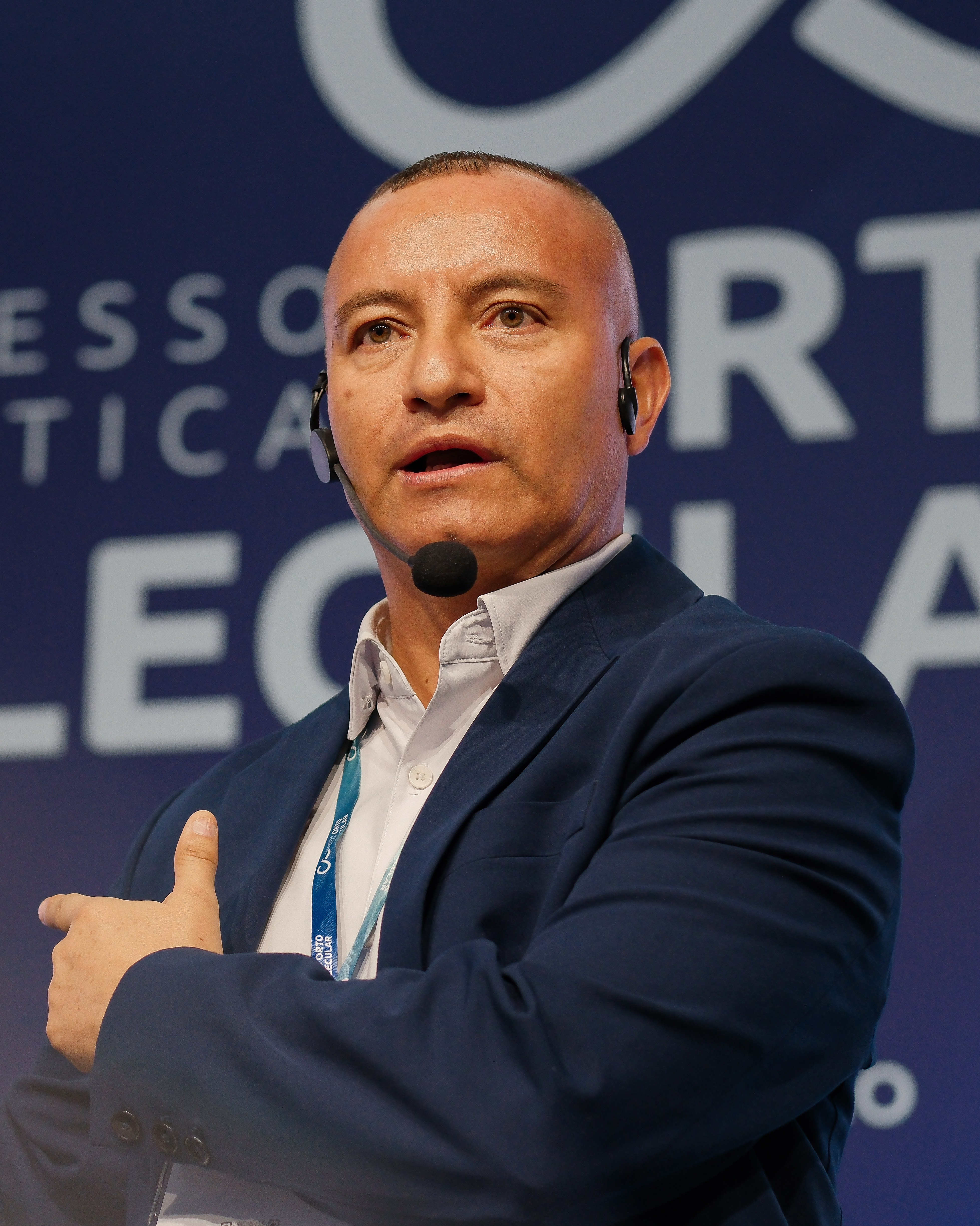 Dr. Javier Marin