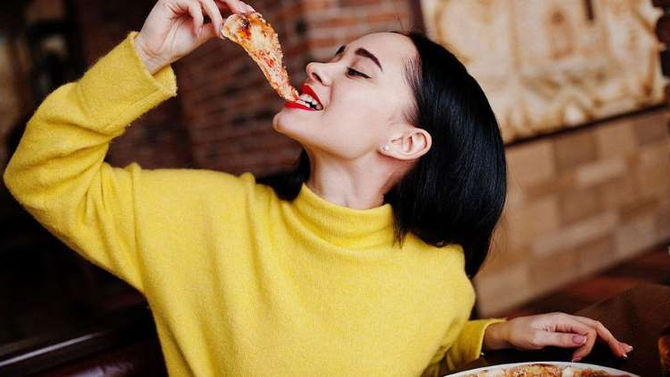How Many Cheat Meals Should You Have Per Week?