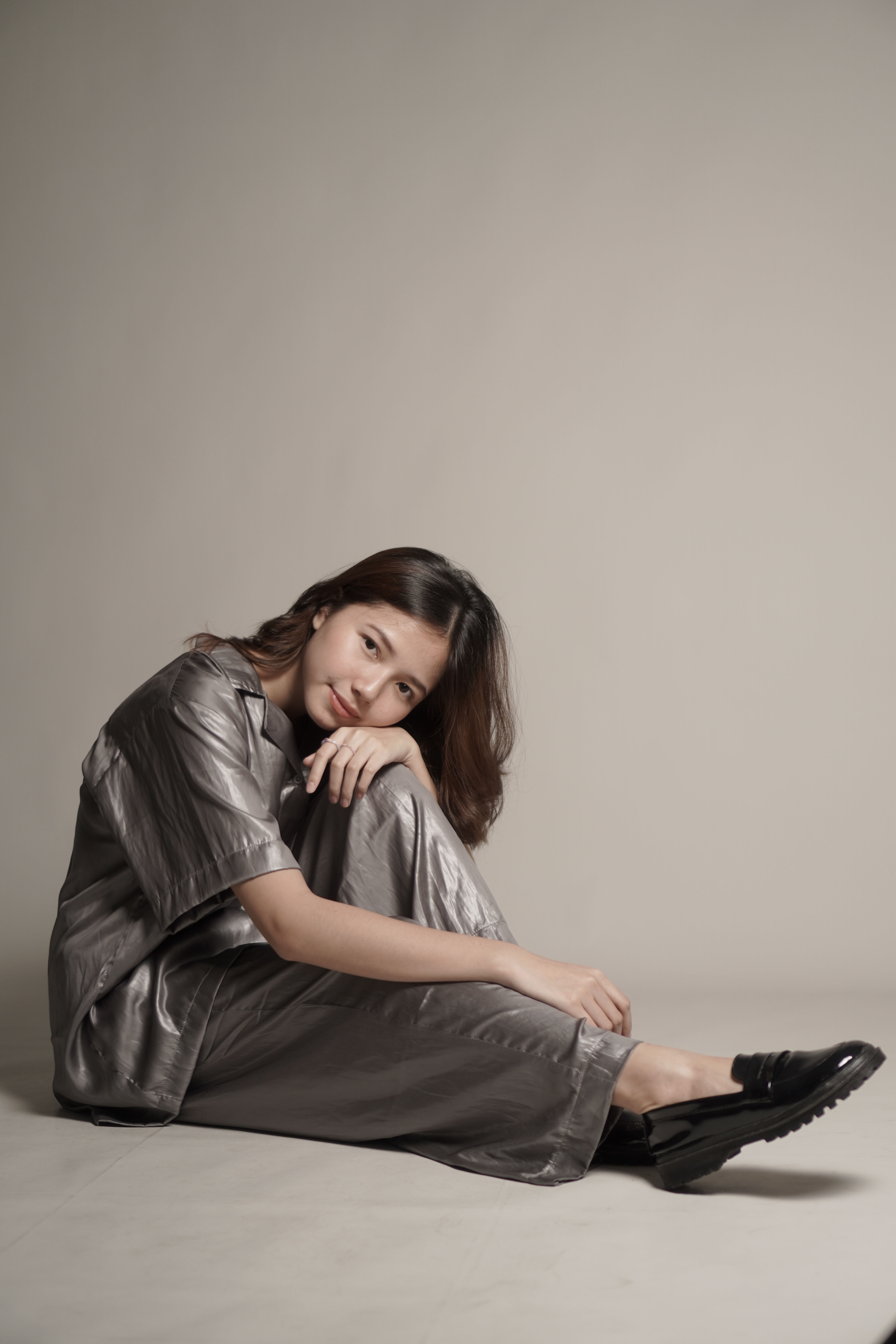 LINGKAR LENGAN Rum Series Shirt & Pants Grey