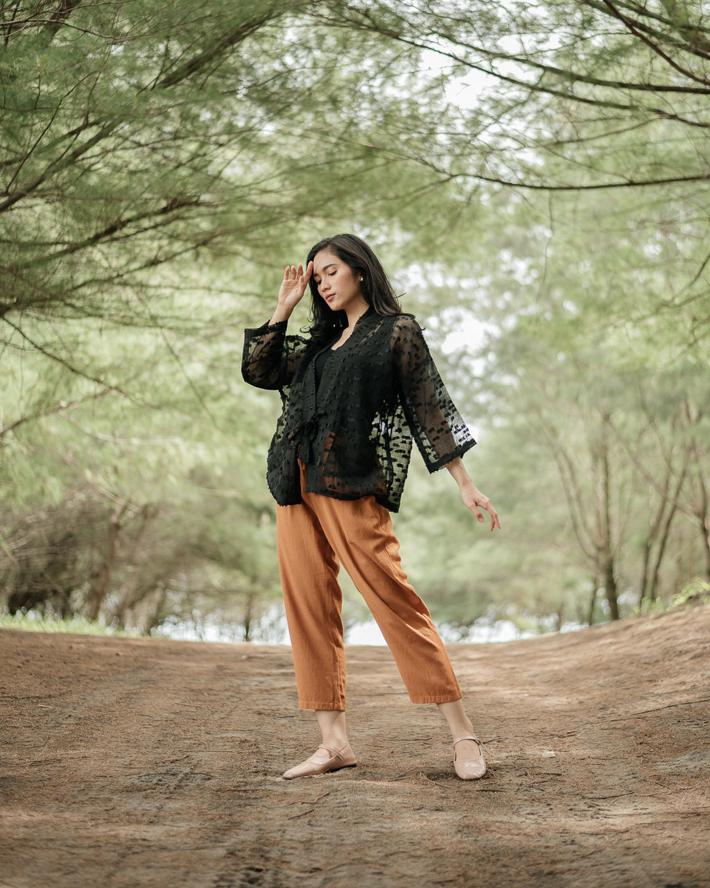 MACHI Yuka Outer – Black