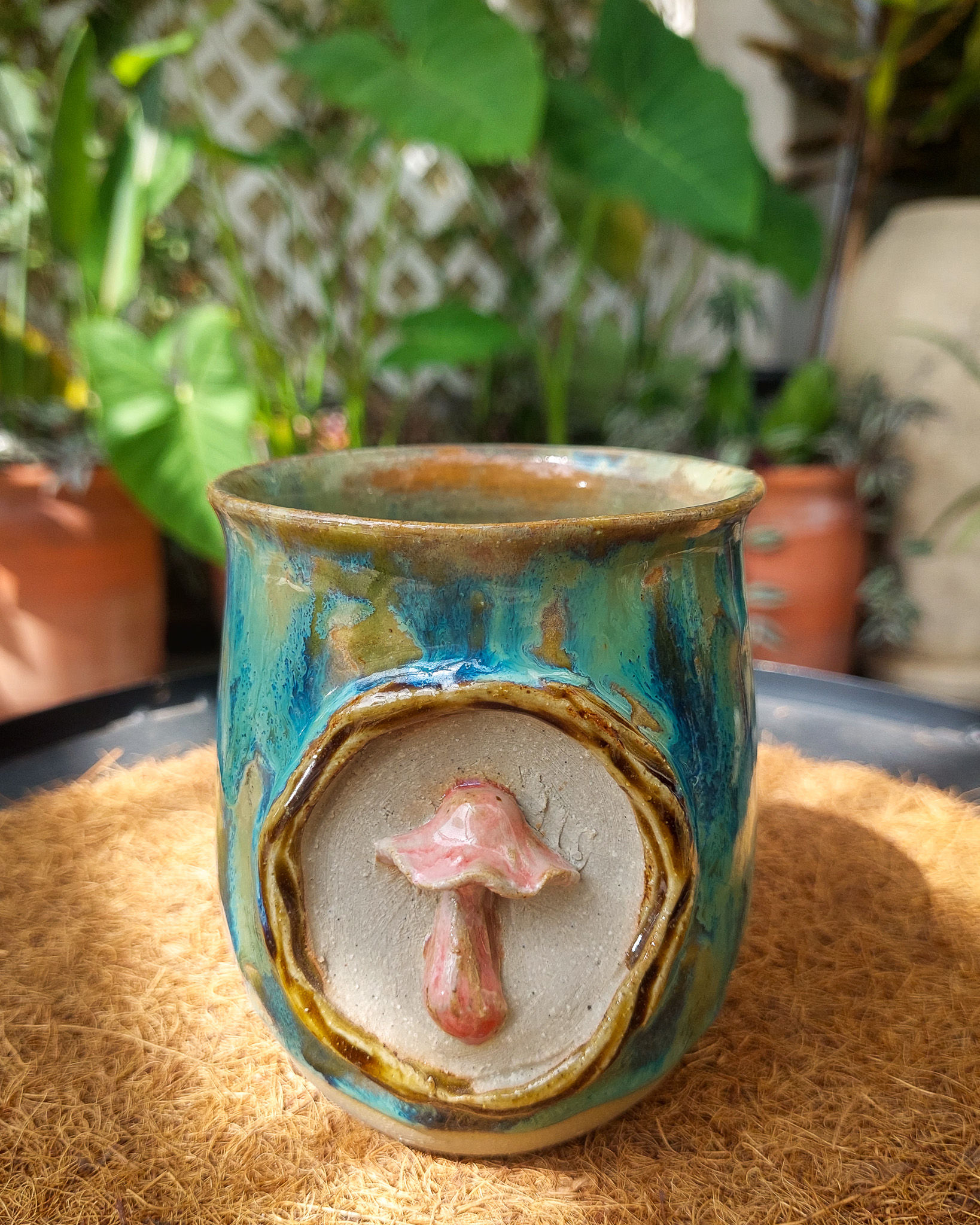 Vaso ceramica Fungi Grande Ultramarr Matera Lima: talla grande modelado a mano