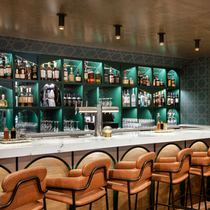 Arlo Kitchen & Bar Nortport, New York
