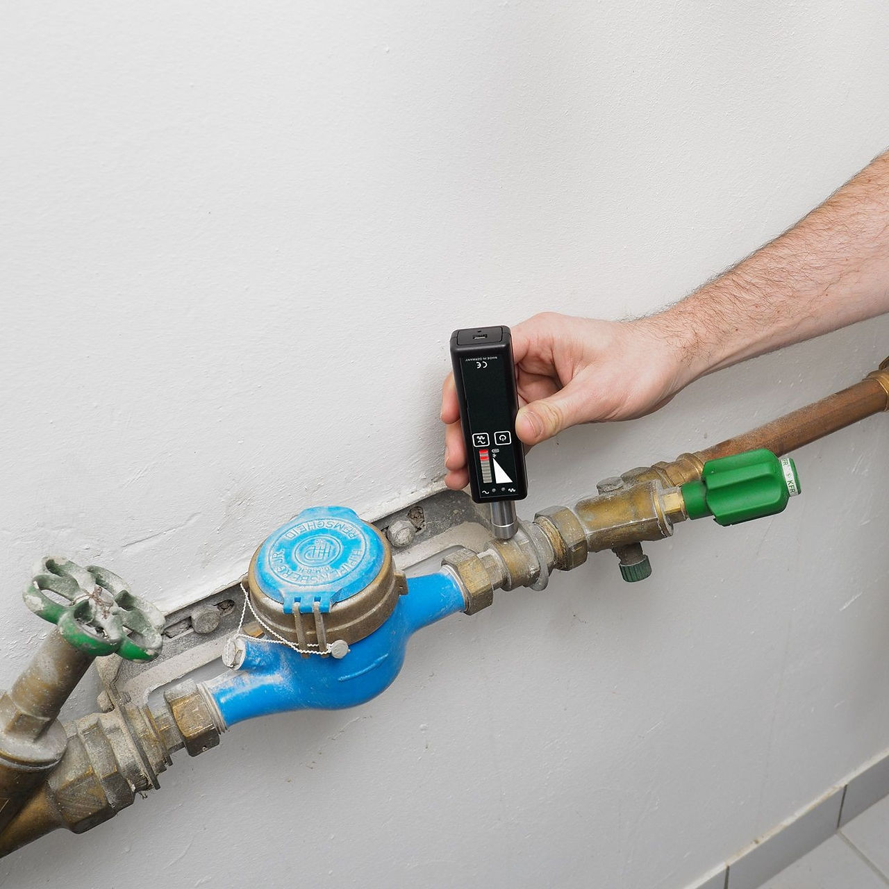 Pro-Loc. Geófonos para localización de fugas de agua en todo tipo de superficies. Sensor acústico de gran calidad para escuchas perfectas. 