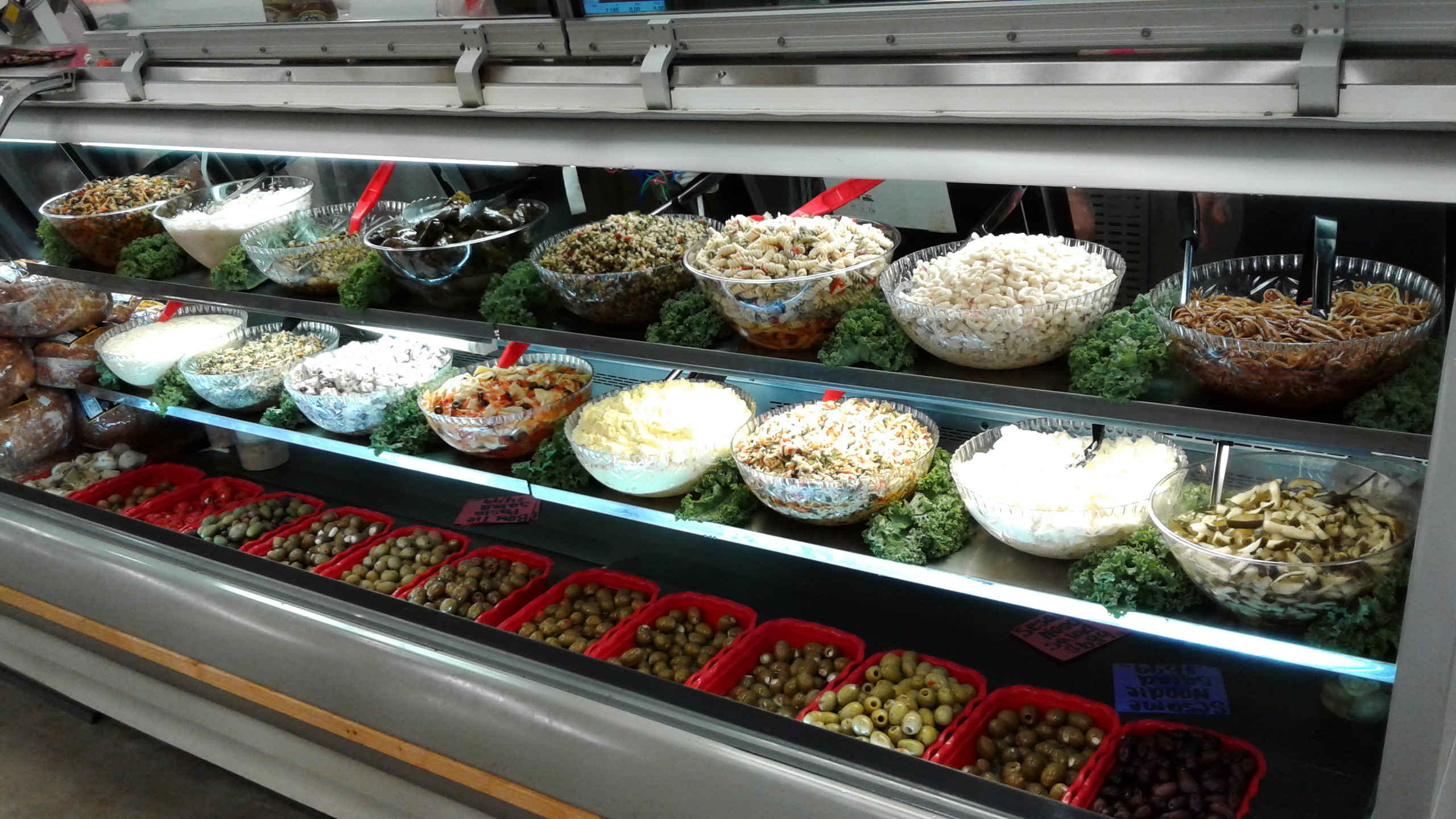 deli-sarasota-detwiler-s-farm-market