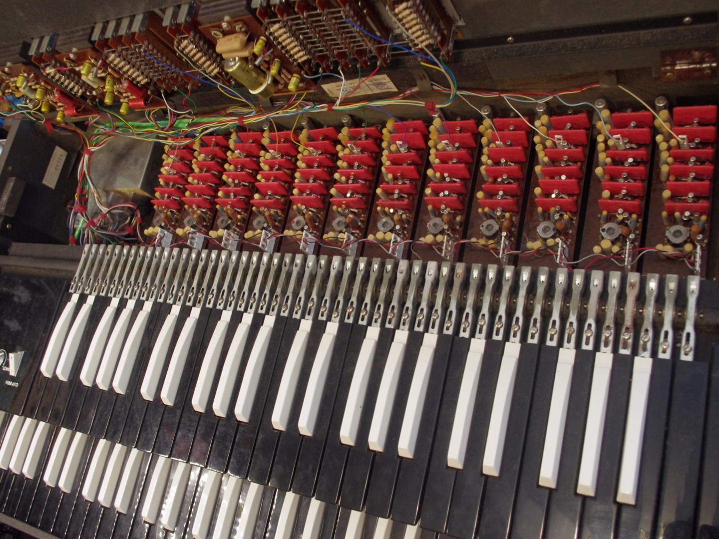 Vox Super Continental Organ inside electronics repair