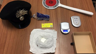 LIPARI, IN GIRO CON LA DROGA: ARRESTATO 27ENNE