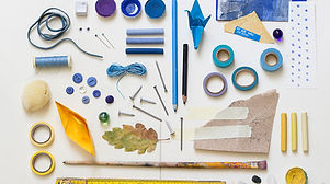 Materiales de manualidades coloridos