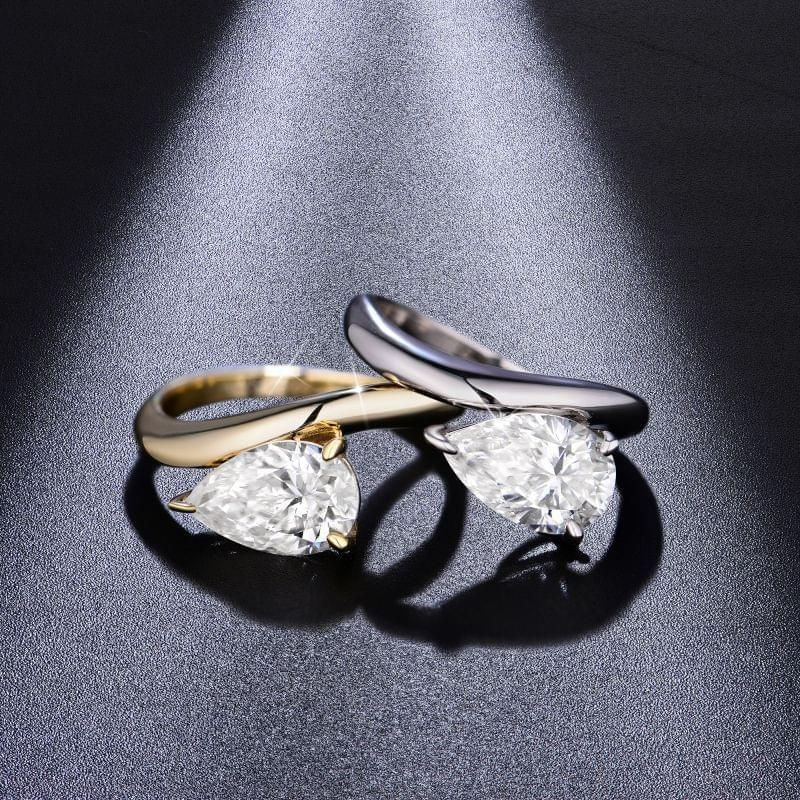 Aurélle™ Éternelle Pear Ring (Silver)