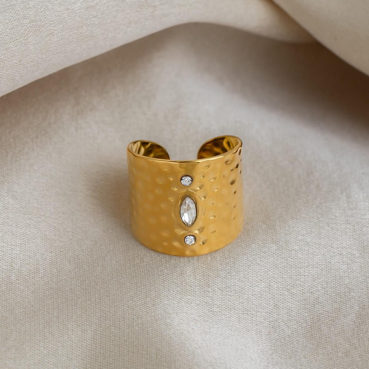 Aurelle Soleil Cuff Ring™