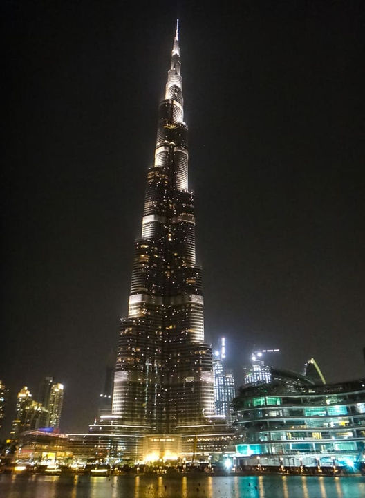 dubai-burj-khalifa-iluminado-noite.jpg