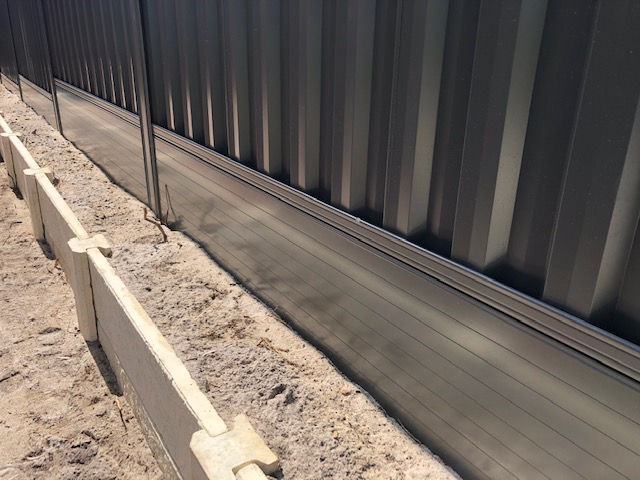 aluminium-box & wall
