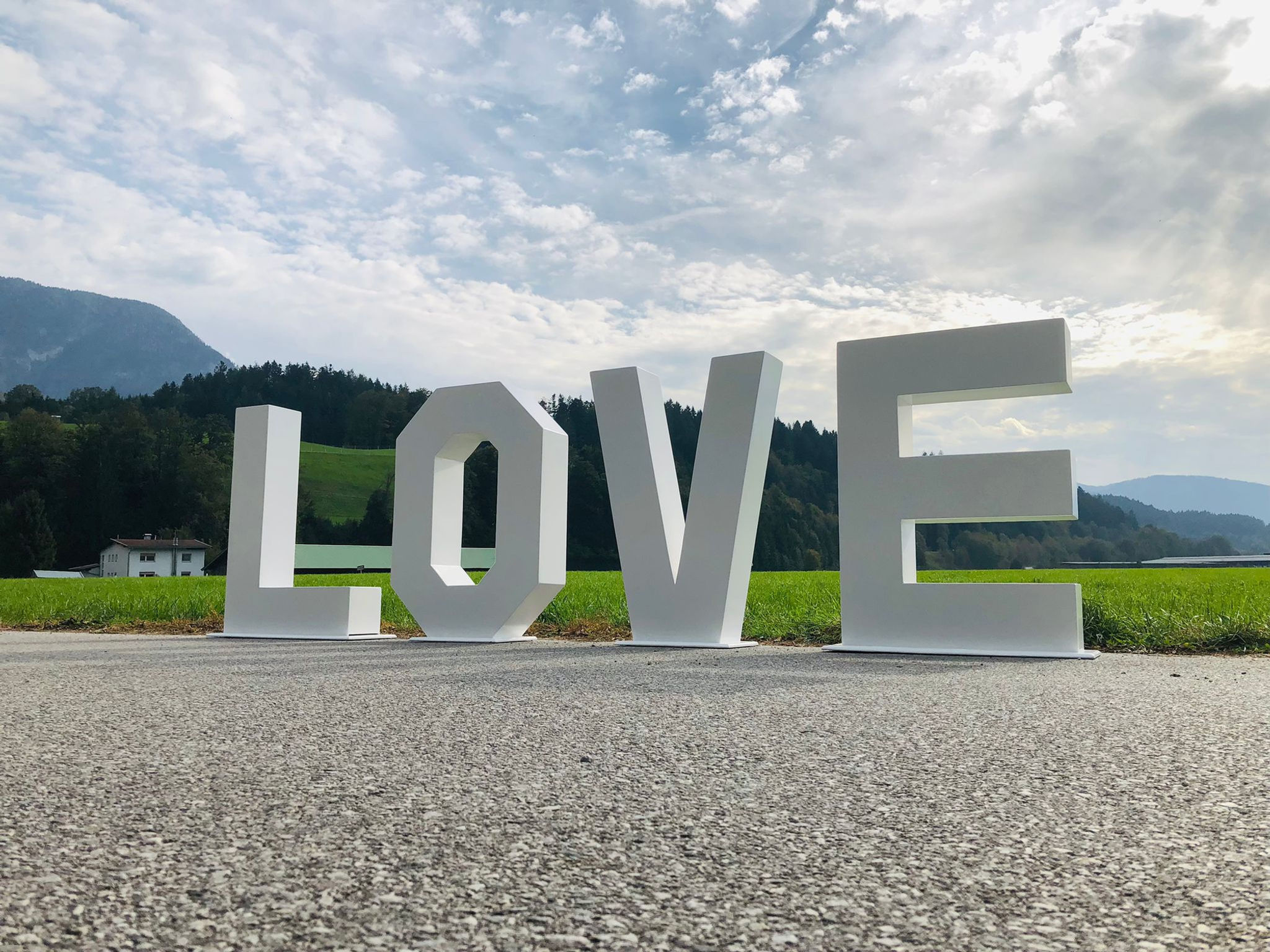 XXL Buchstaben L.O.V.E.