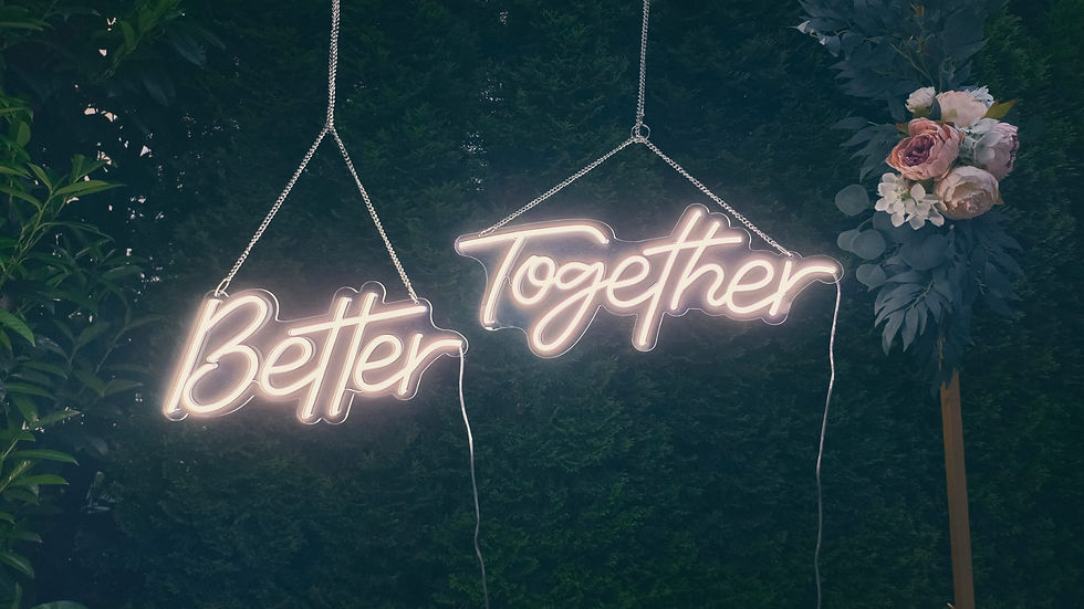 Miniaturbild: Neon Schild "Better Together"