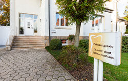 foto_Dr-med-dent-Sabine_Neuhaus_Zahnärzt