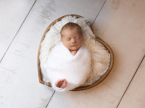 Fenton, Michigan Newborn Photographer: Shane's Newborn Session